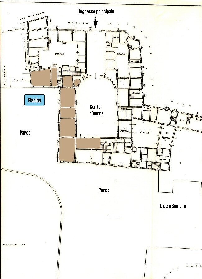 Historic ground-floor plan of Villa Gnecchi Ruscone showing the principal entrance, cour d'honneur, park and pool