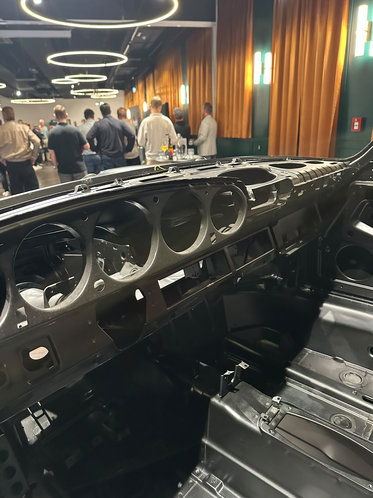 Dashboard structure during a bare-shell restoration