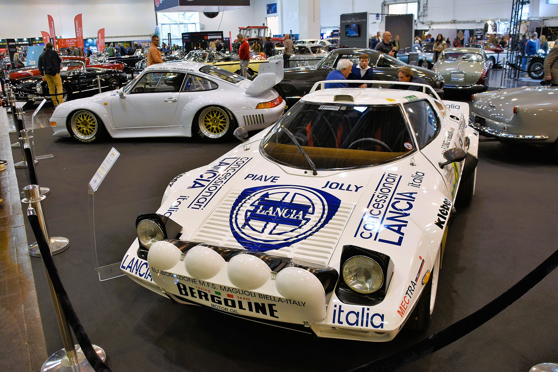 Verified reference photograph of a Lancia Stratos HF Group 4